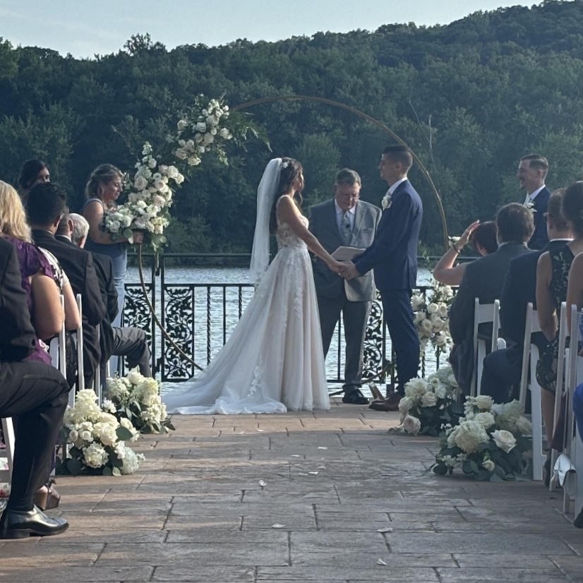 Gold Circular Arch Rental